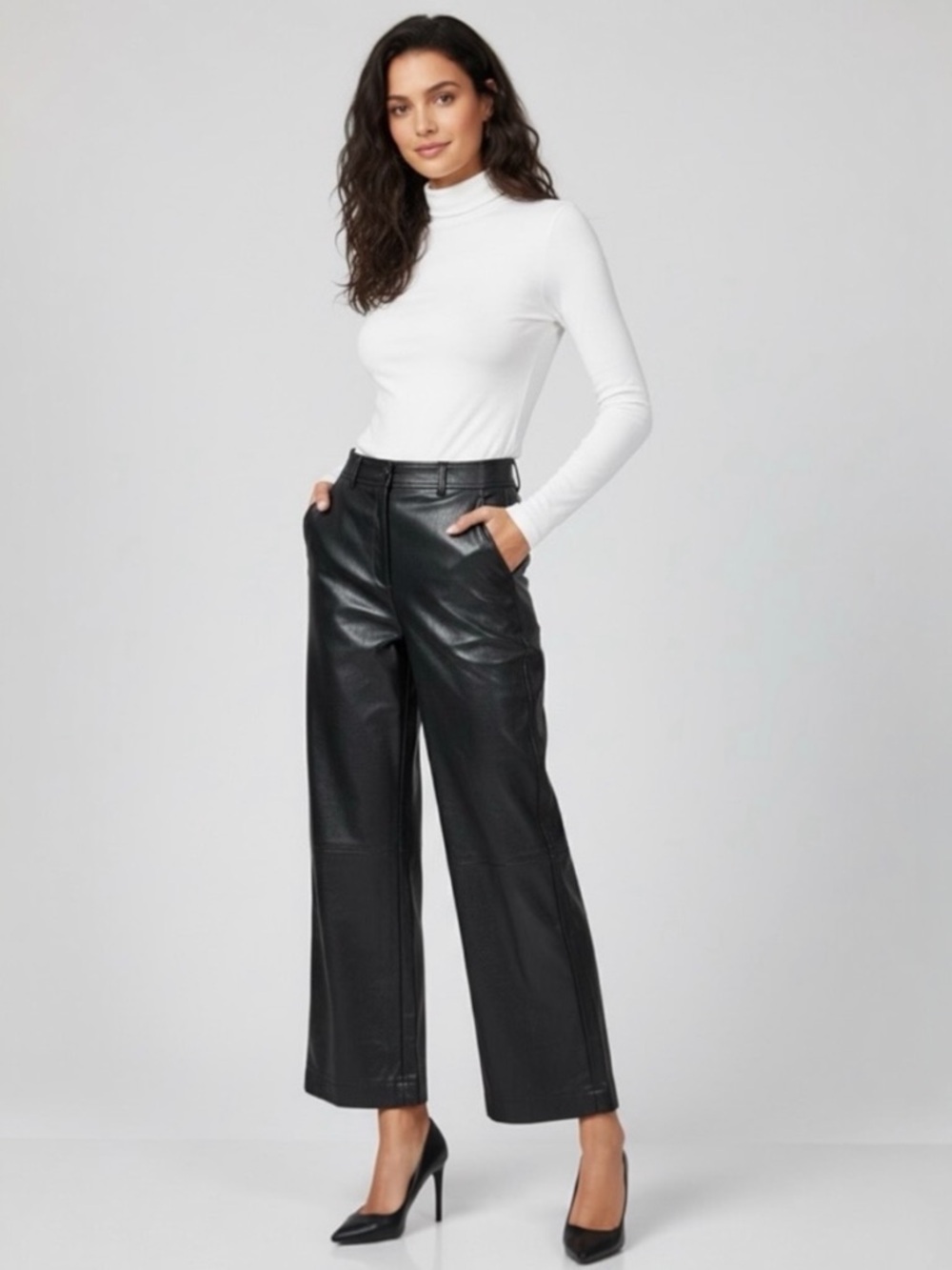NWT Aritzia Babaton Bazaar Vegan Leather Wide Leg Pant Sz 2 Black Minimalist